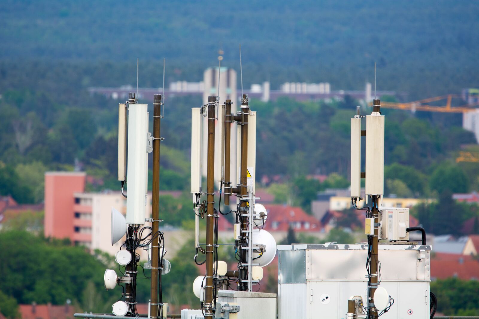 Nikon D7100 sample photo. Radio, antenna, roof photography
