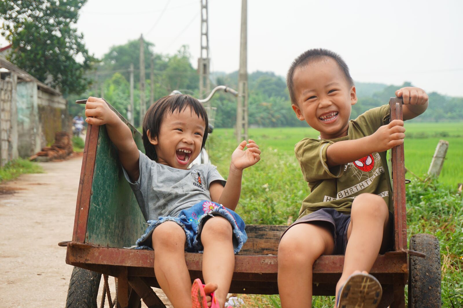Sony a6000 sample photo. Countryside, children, vietnam photography