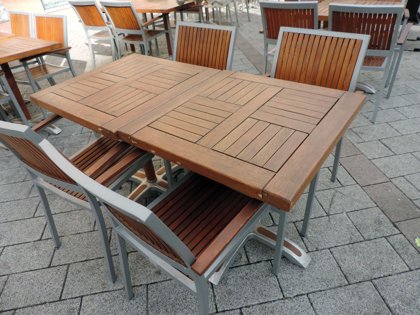 Nikon Coolpix P520 sample photo. Furniture, table, patio, interior photography