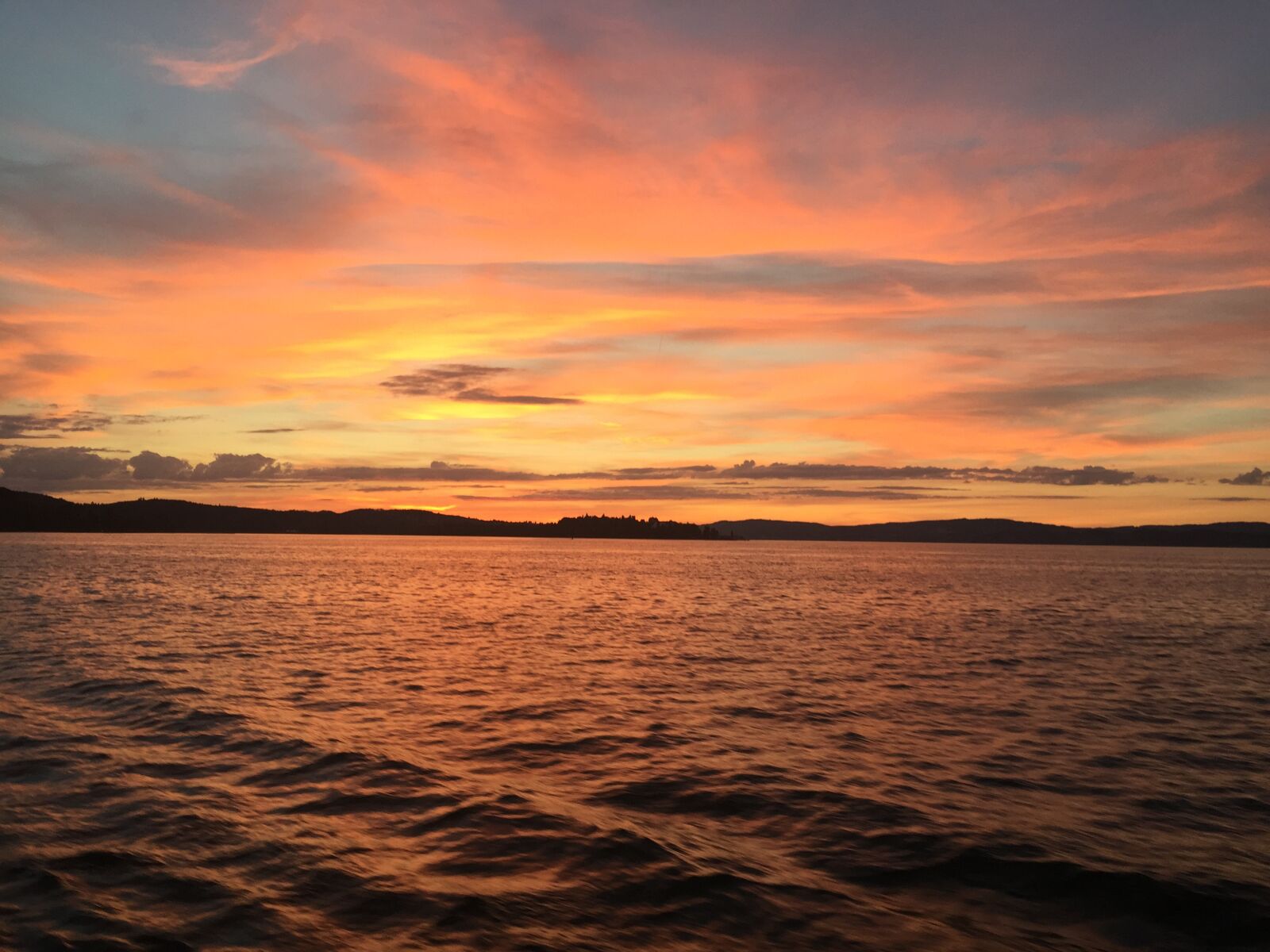 iPhone 6 back camera 4.15mm f/2.2 sample photo. Lake constance, night, friedrichshafen photography