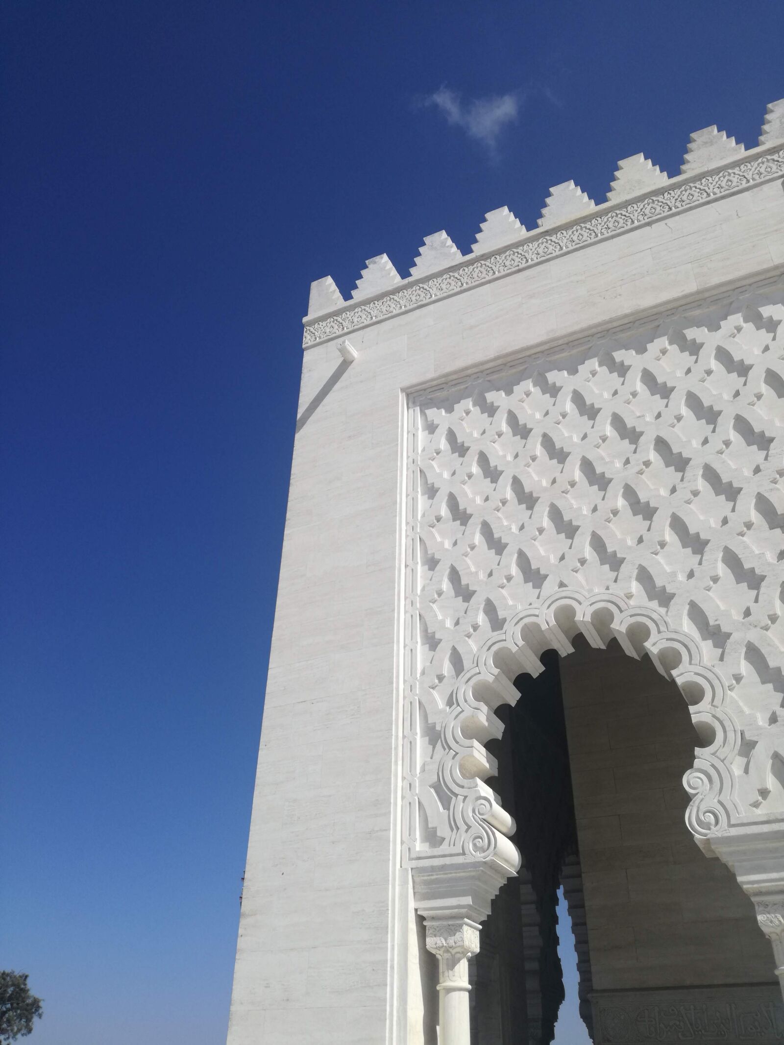 HUAWEI P9 LITE sample photo. Architecture, city, morocco photography