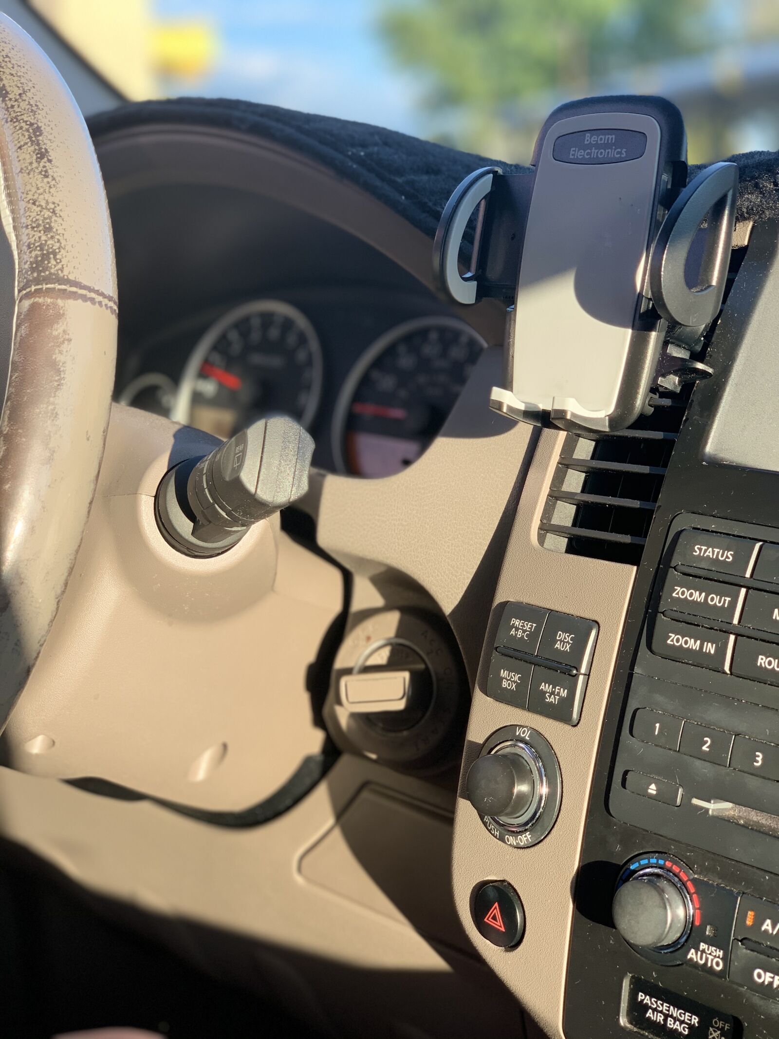 Apple iPhone XS sample photo. Dashboard, car, driving photography