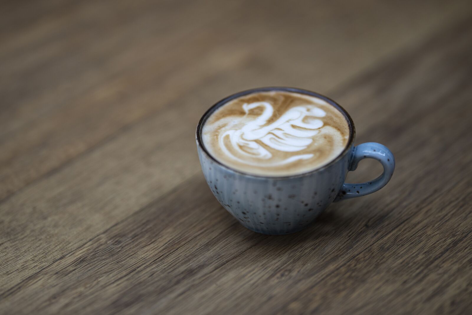 Canon RF 85mm F1.2L USM sample photo. Coffee, latte, cappuccino photography