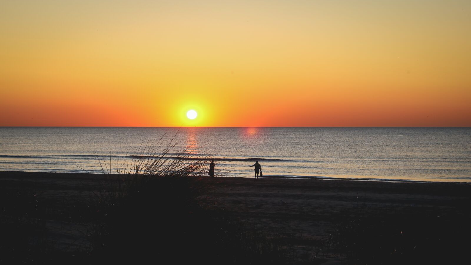 Canon EOS 760D (EOS Rebel T6s / EOS 8000D) sample photo. Sunset, beach, sea photography