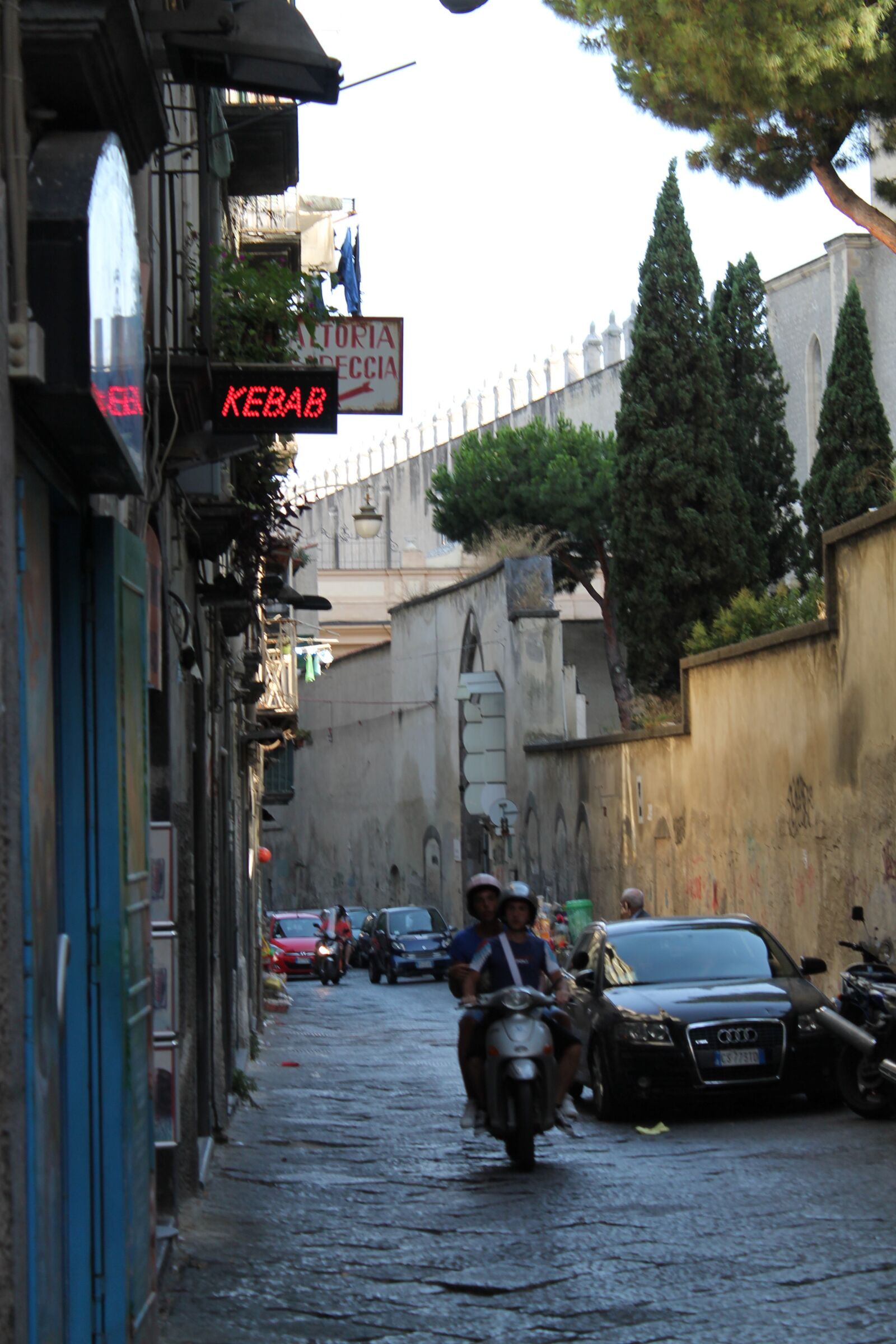 Canon EOS 1100D (EOS Rebel T3 / EOS Kiss X50) sample photo. Roads, naples, road photography