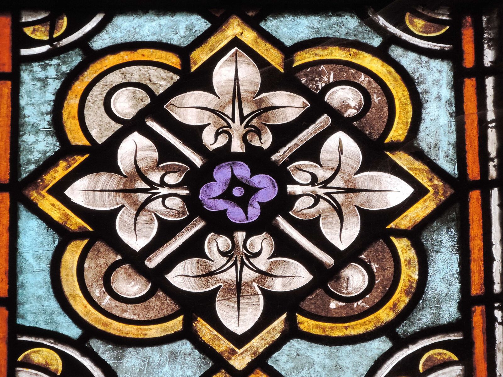 Nikon Coolpix P520 sample photo. Arabesque, oriental, ornament, stained photography
