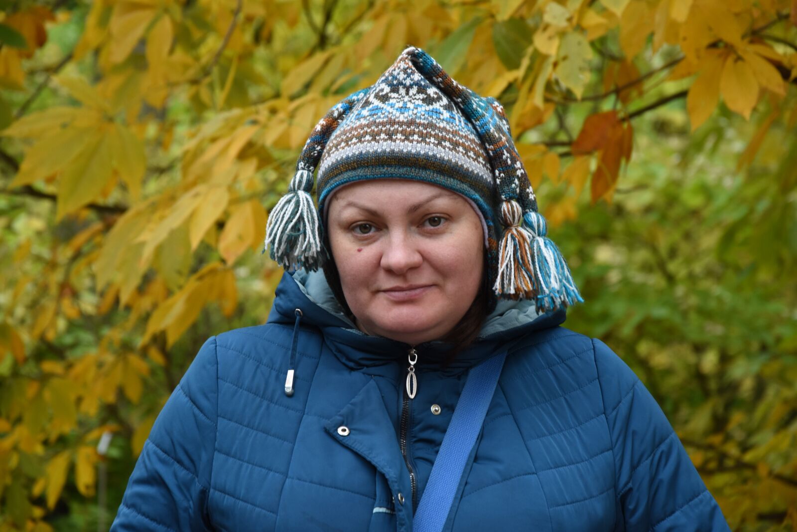 Nikon D5500 sample photo. Russian woman, estonian hat photography