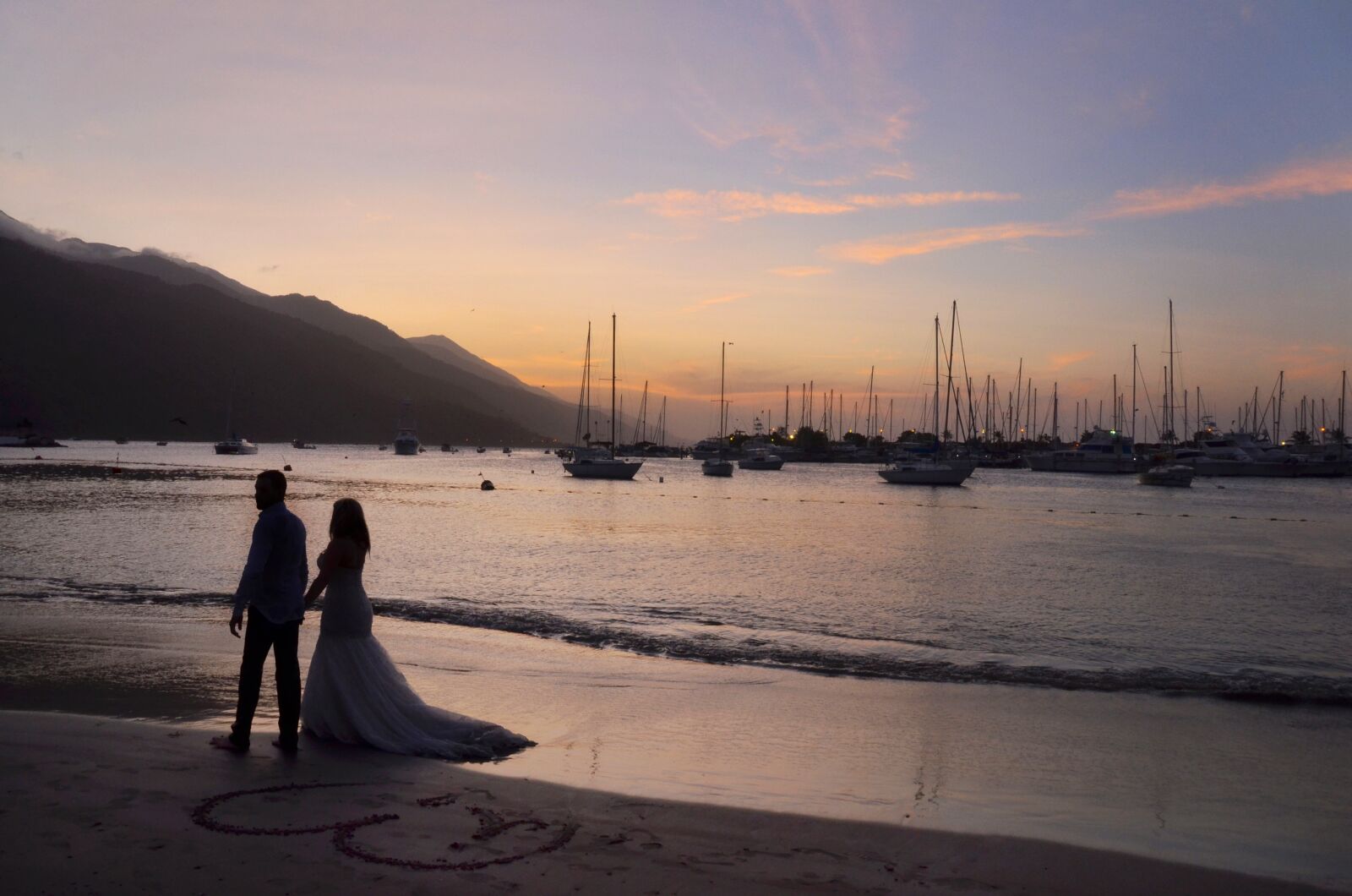 Nikon D7000 sample photo. Romantic wedding couple, the photography
