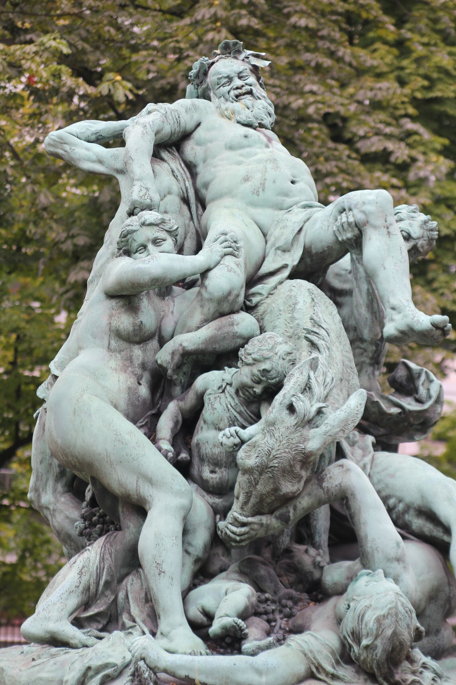 Canon EOS 550D (EOS Rebel T2i / EOS Kiss X4) sample photo. Paris, statue, france photography