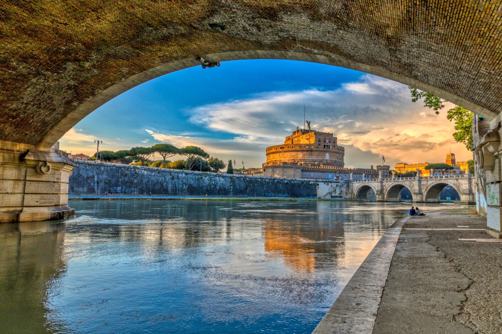 Canon EOS 7D Mark II + Canon EF-S 15-85mm F3.5-5.6 IS USM sample photo. Rome, bridge of angels photography