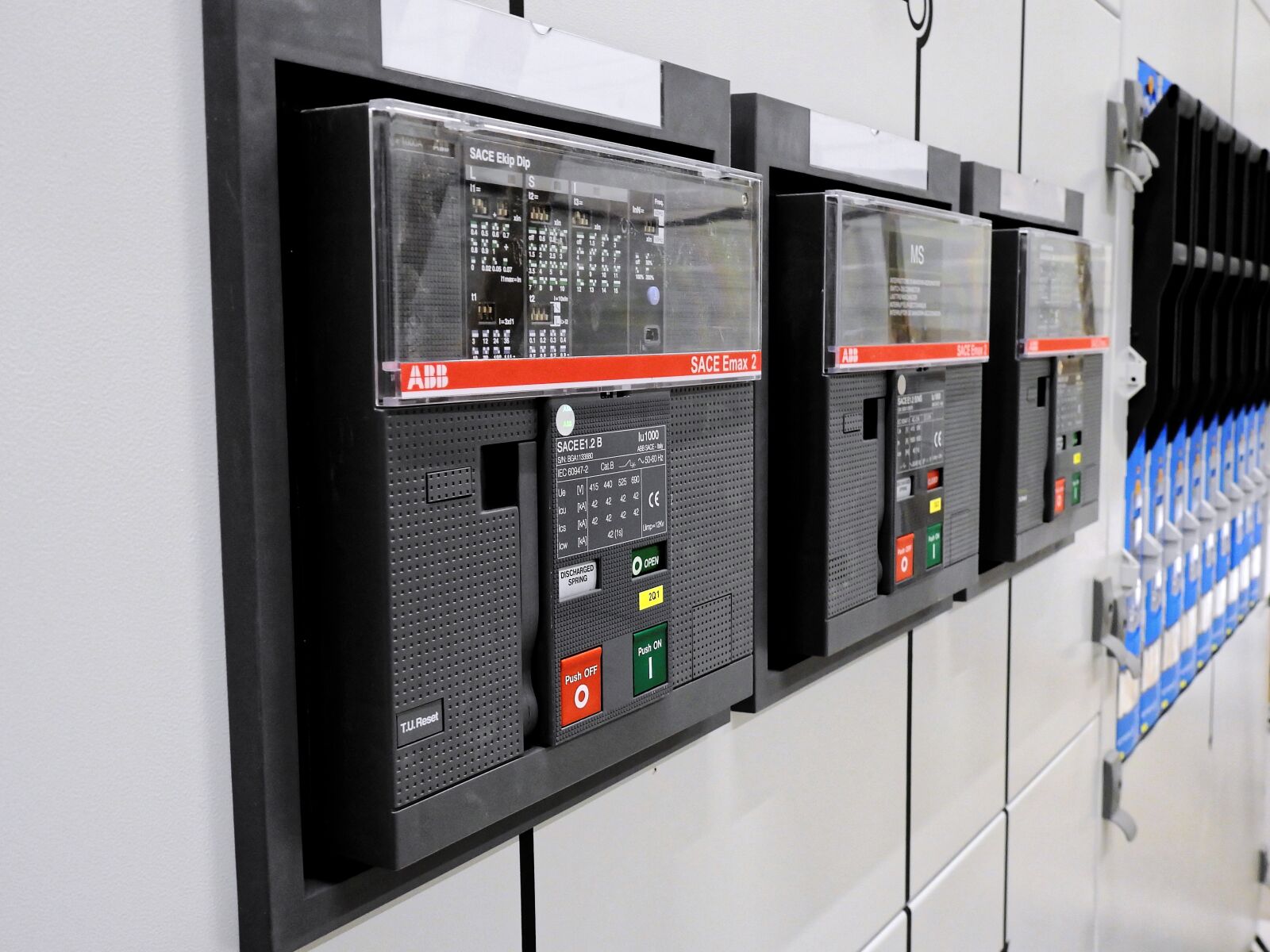 Nikon Coolpix P900 sample photo. Switchgear, control cabinet, electro photography