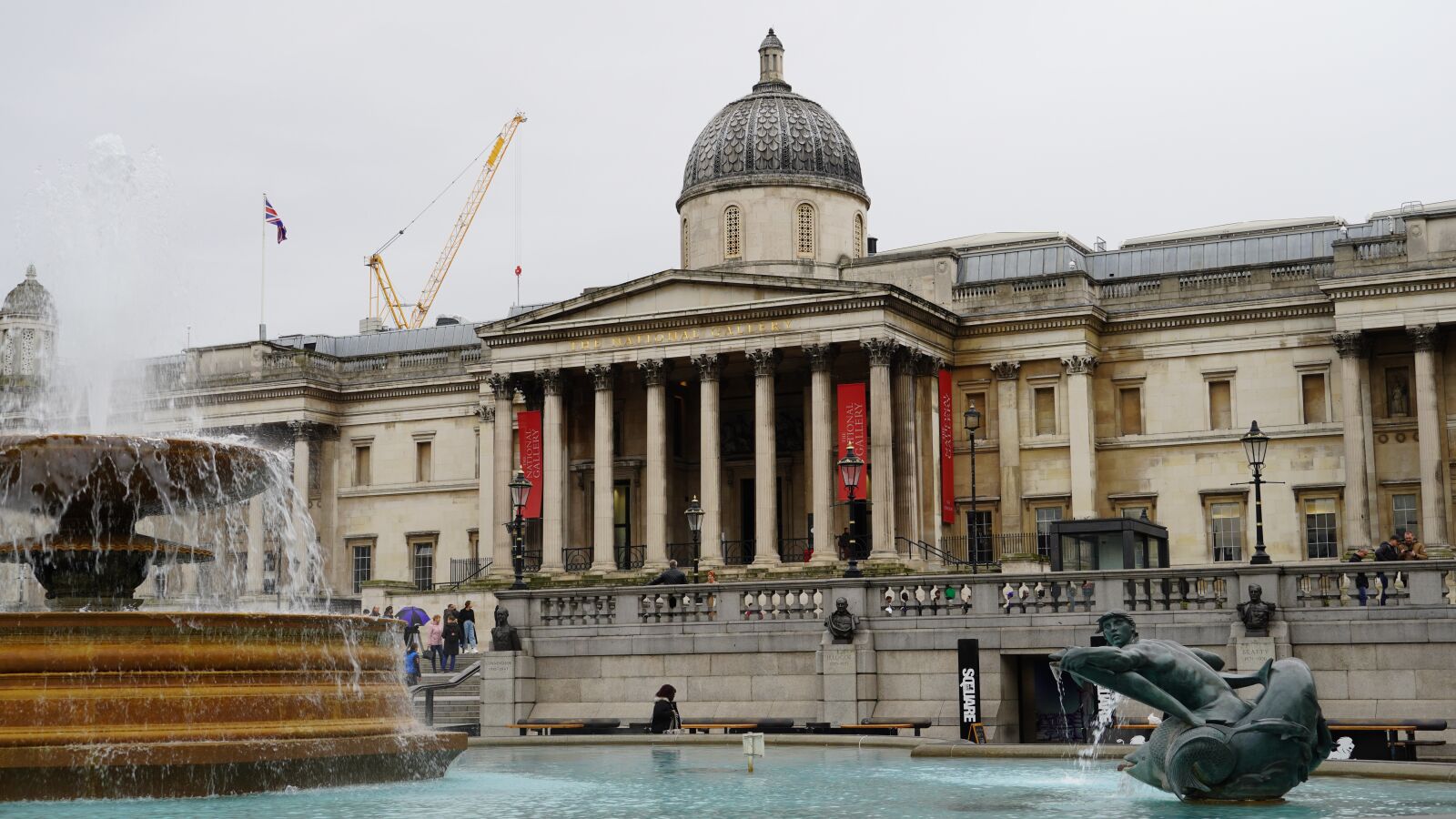 Sony E 18-135mm F3.5-5.6 OSS sample photo. National gallery, britain, uk photography