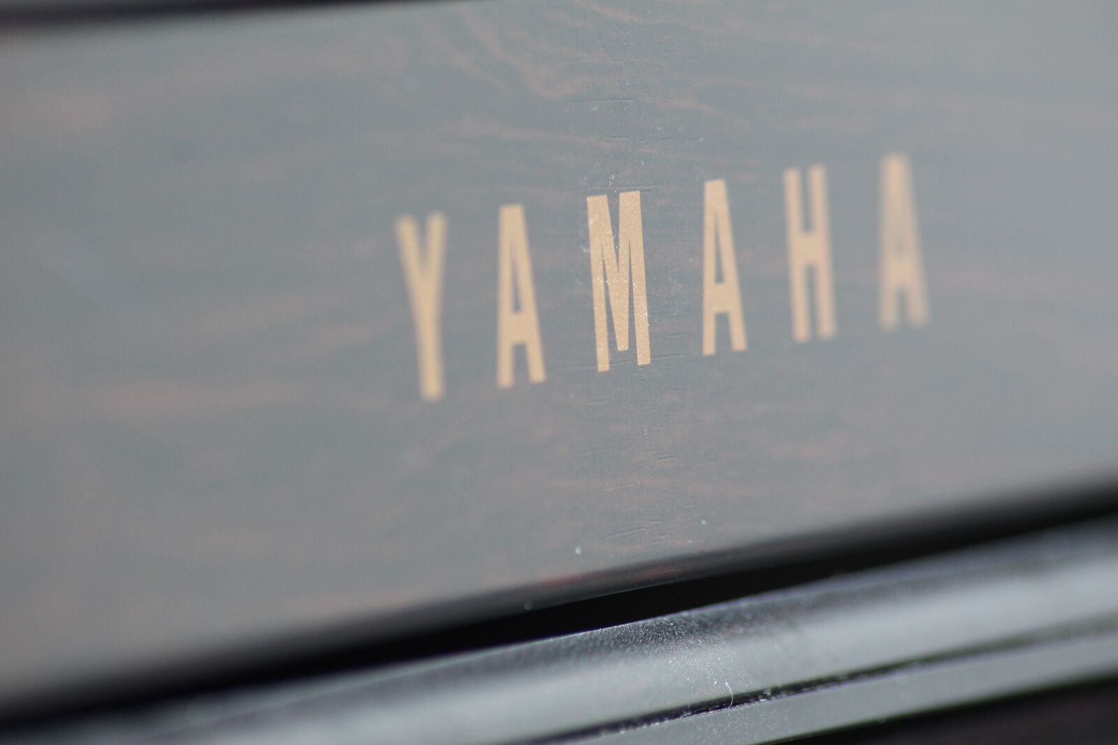 Canon EOS 1300D (EOS Rebel T6 / EOS Kiss X80) sample photo. Yamaha, piano, close up photography