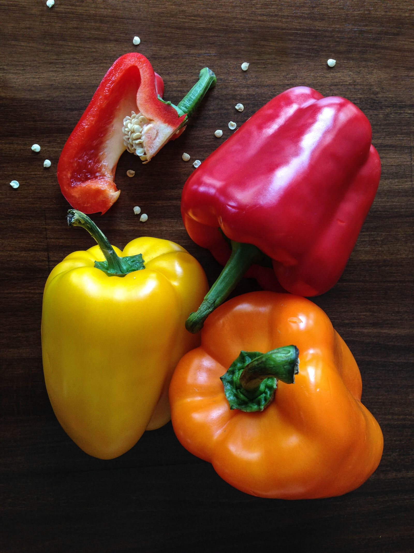 iPhone 5c back camera 4.12mm f/2.4 sample photo. Food, healthy, vegetables, peppers photography