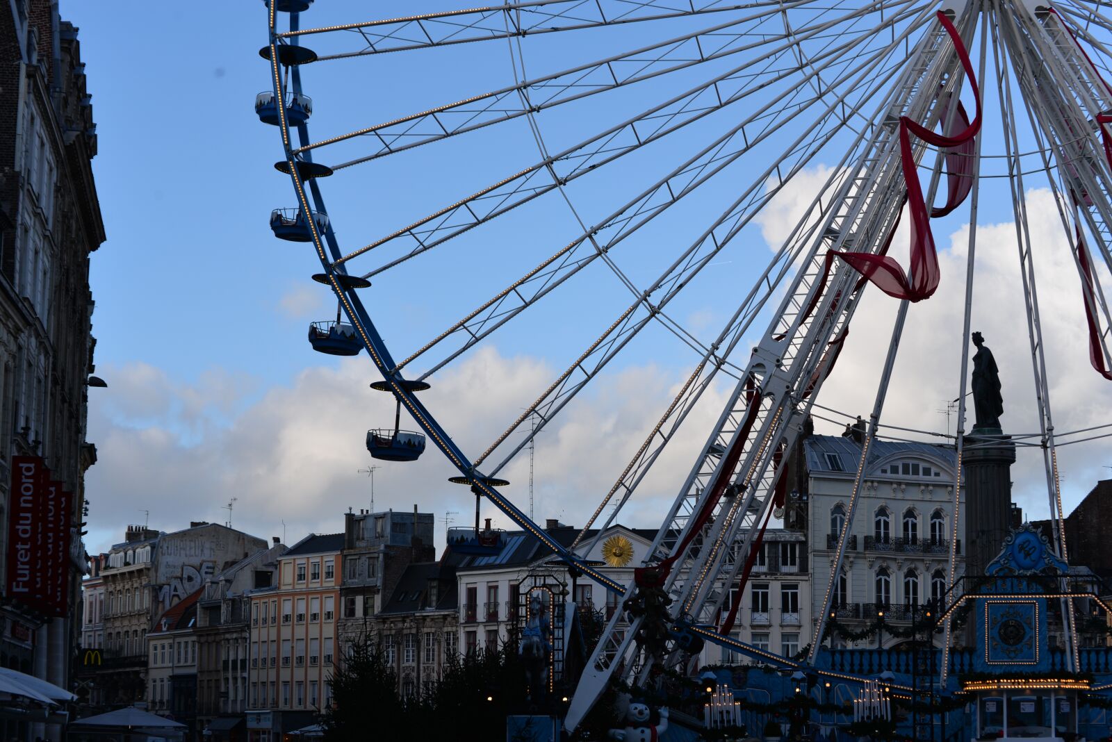 Nikon D610 sample photo. Place, centre, city photography