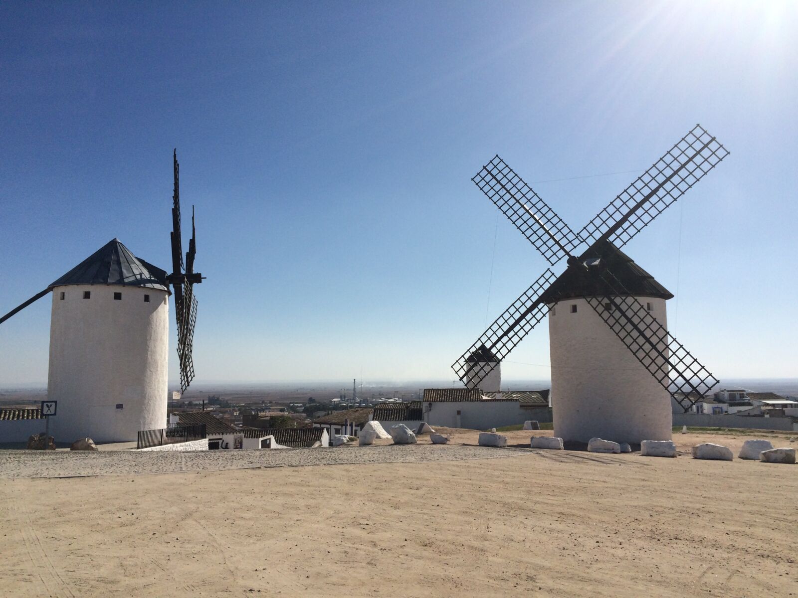 iPhone 5s back camera 4.15mm f/2.2 sample photo. Campo de criptana, mills photography