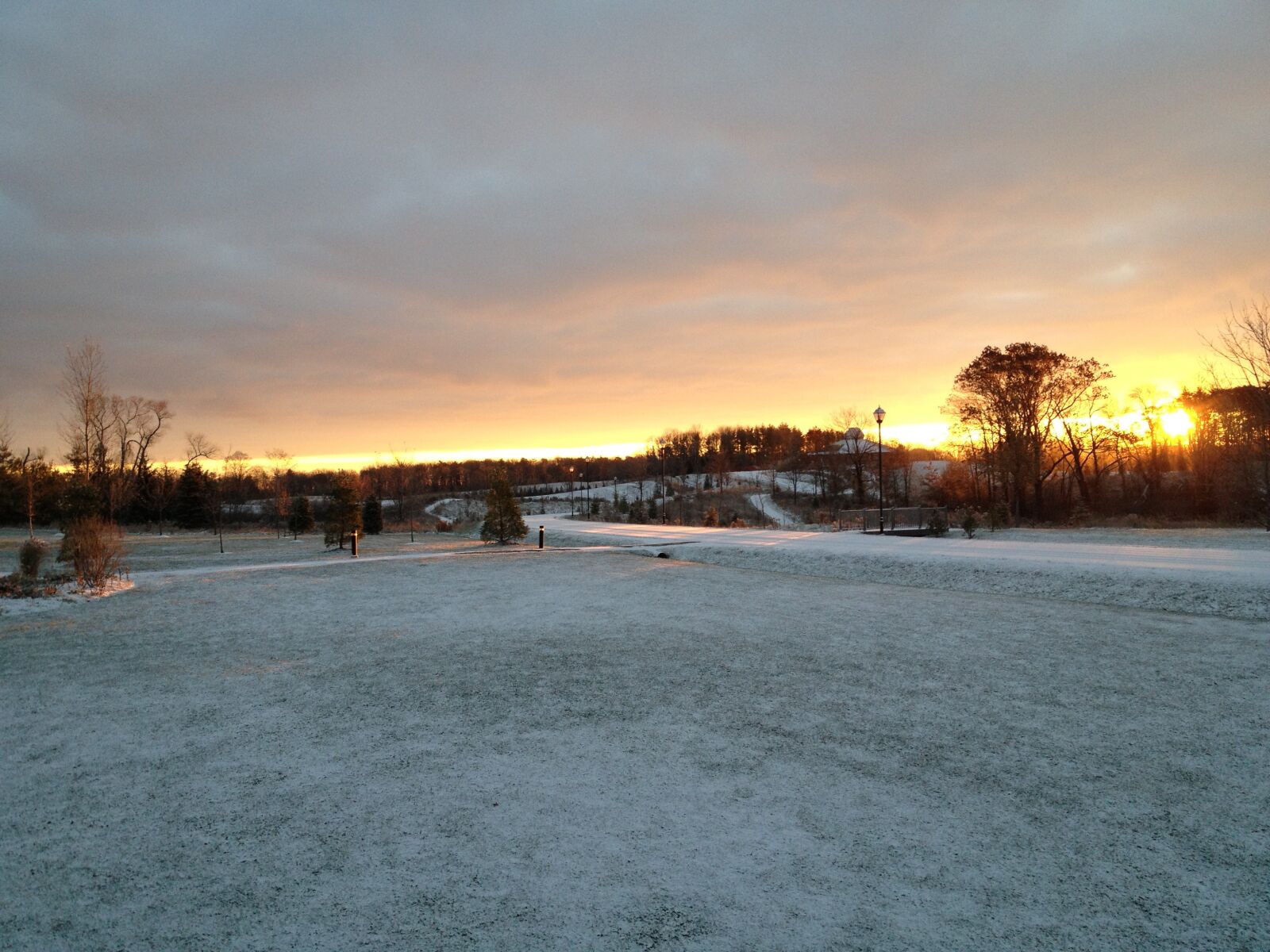 Apple iPhone 4S sample photo. Sunrise, sunset, snow photography