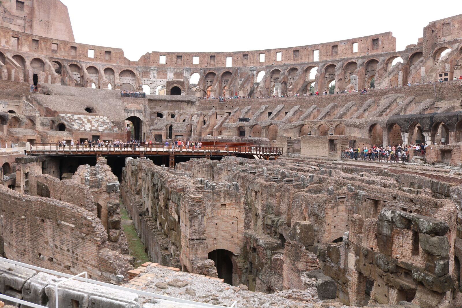 Canon EOS 750D (EOS Rebel T6i / EOS Kiss X8i) sample photo. Colosseum, italy, rome photography