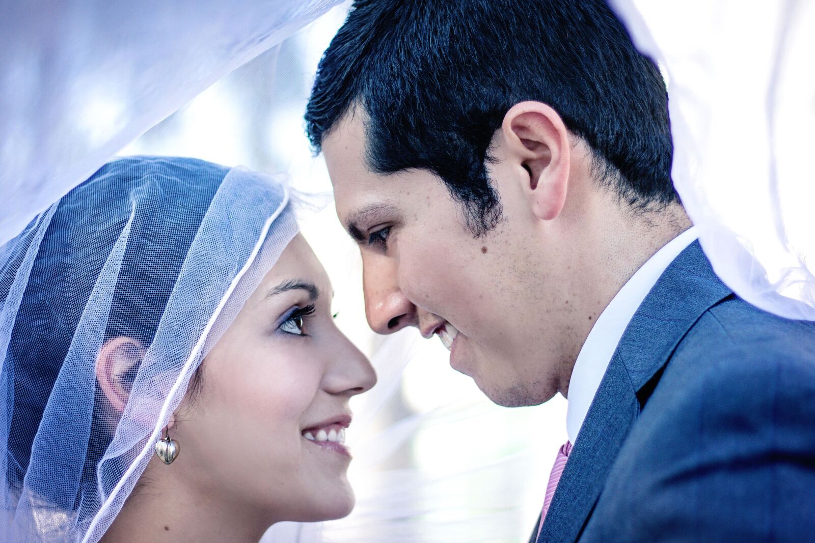 Canon EOS 760D (EOS Rebel T6s / EOS 8000D) sample photo. Wedding, man, woman, veil photography