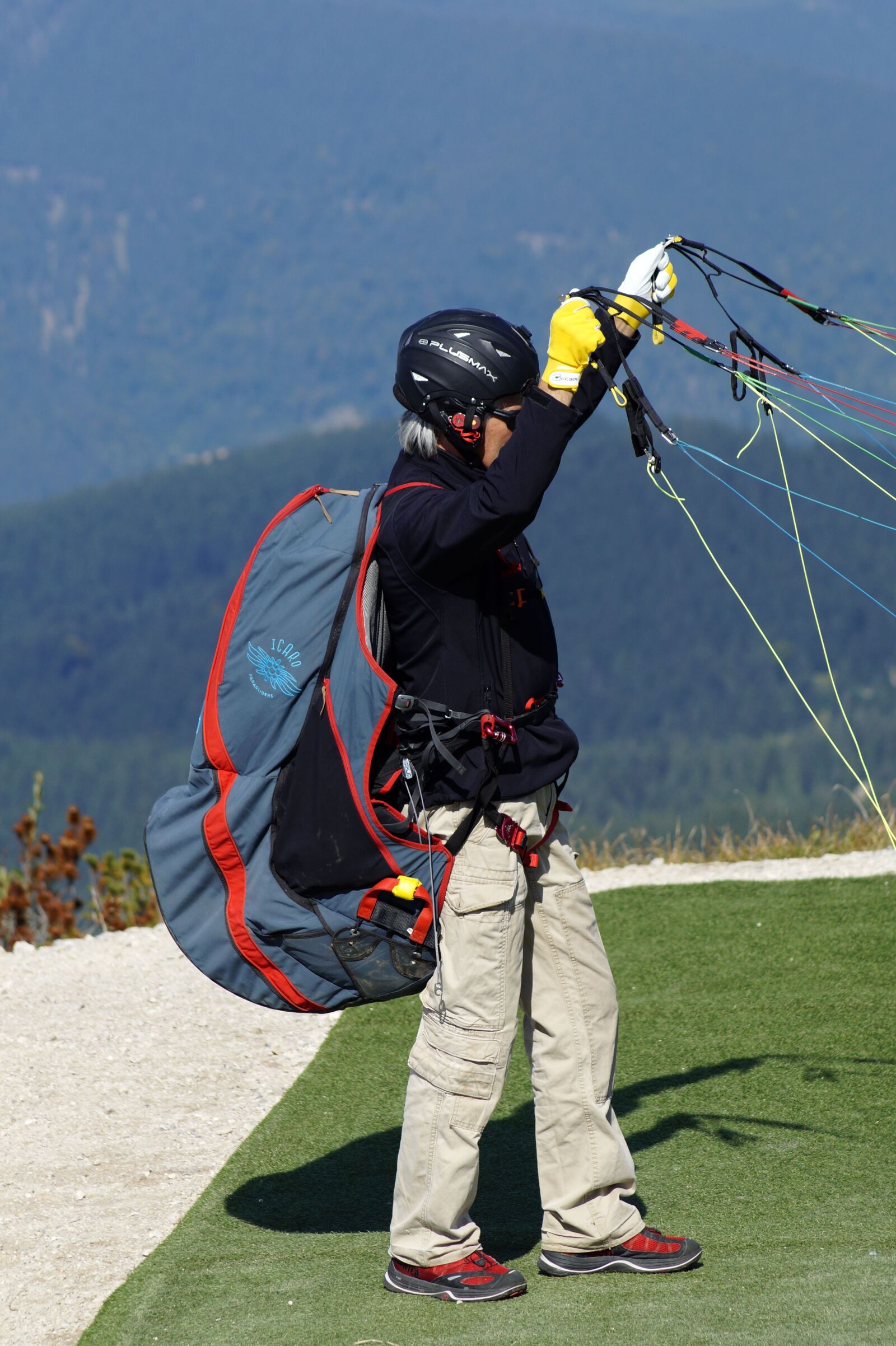 Sony SLT-A58 sample photo. Paraglider, paragliding, equipment photography