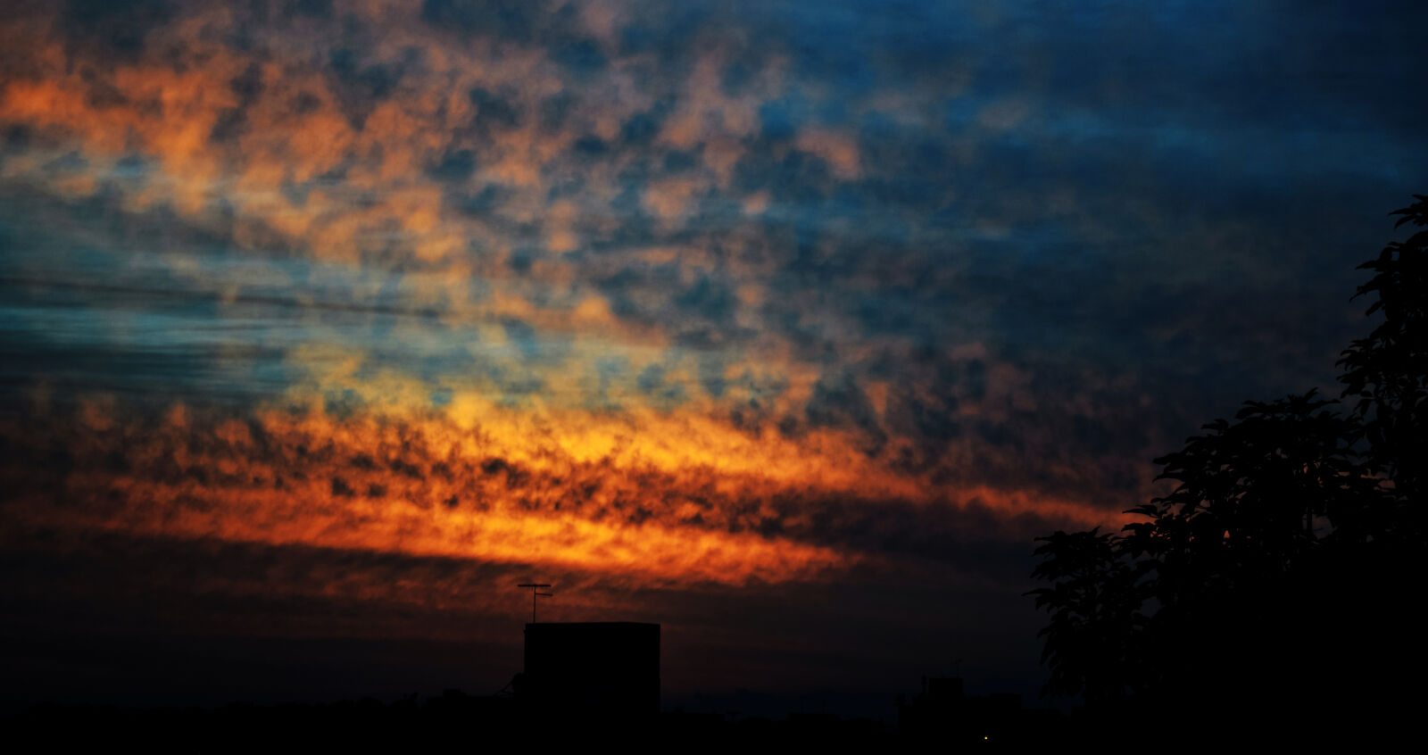 Nikon D3300 sample photo. Backlit, clouds, dawn, dramatic photography