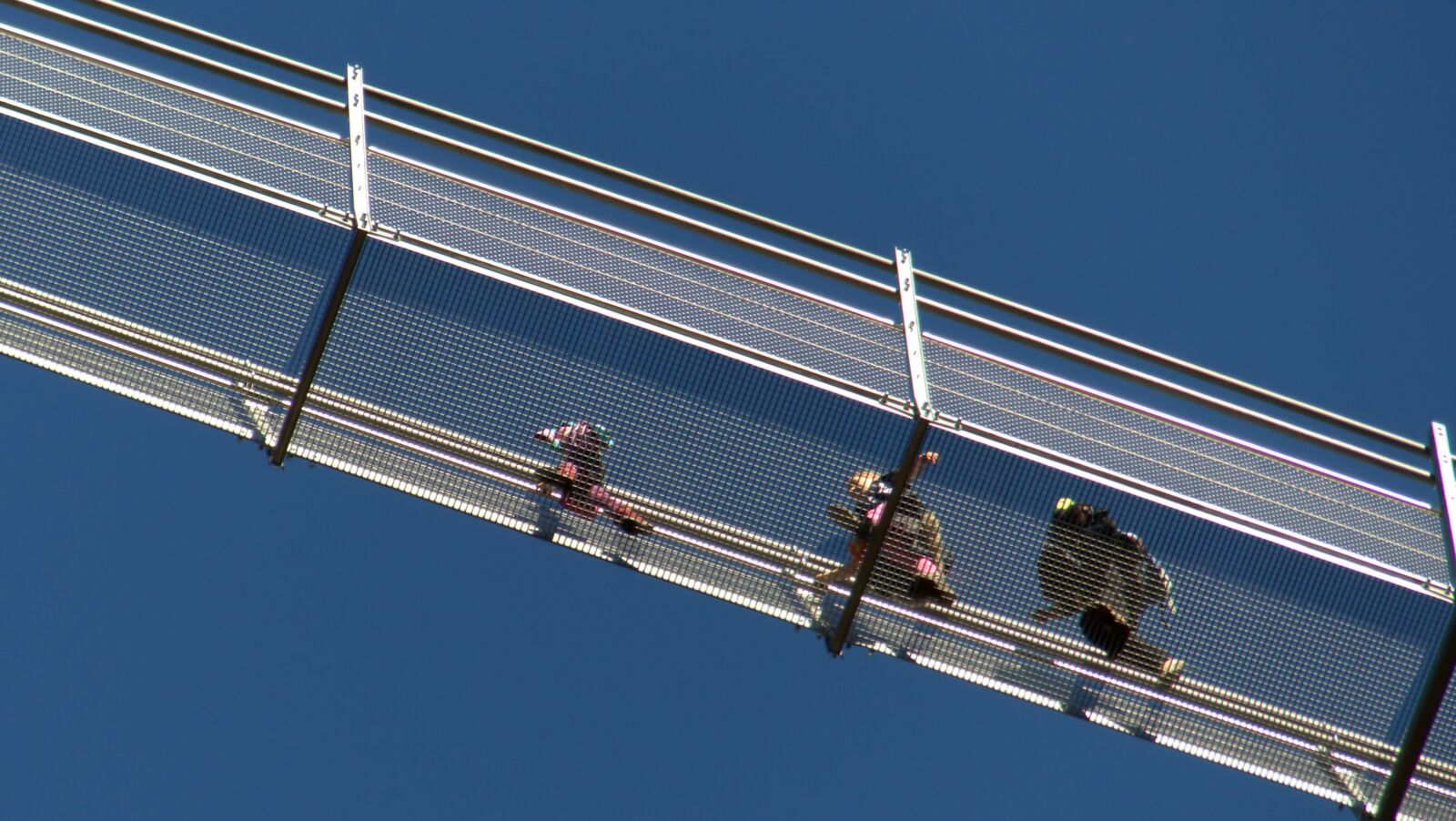 Panasonic Lumix DMC-FZ200 sample photo. Suspension bridge, bridge, architecture photography