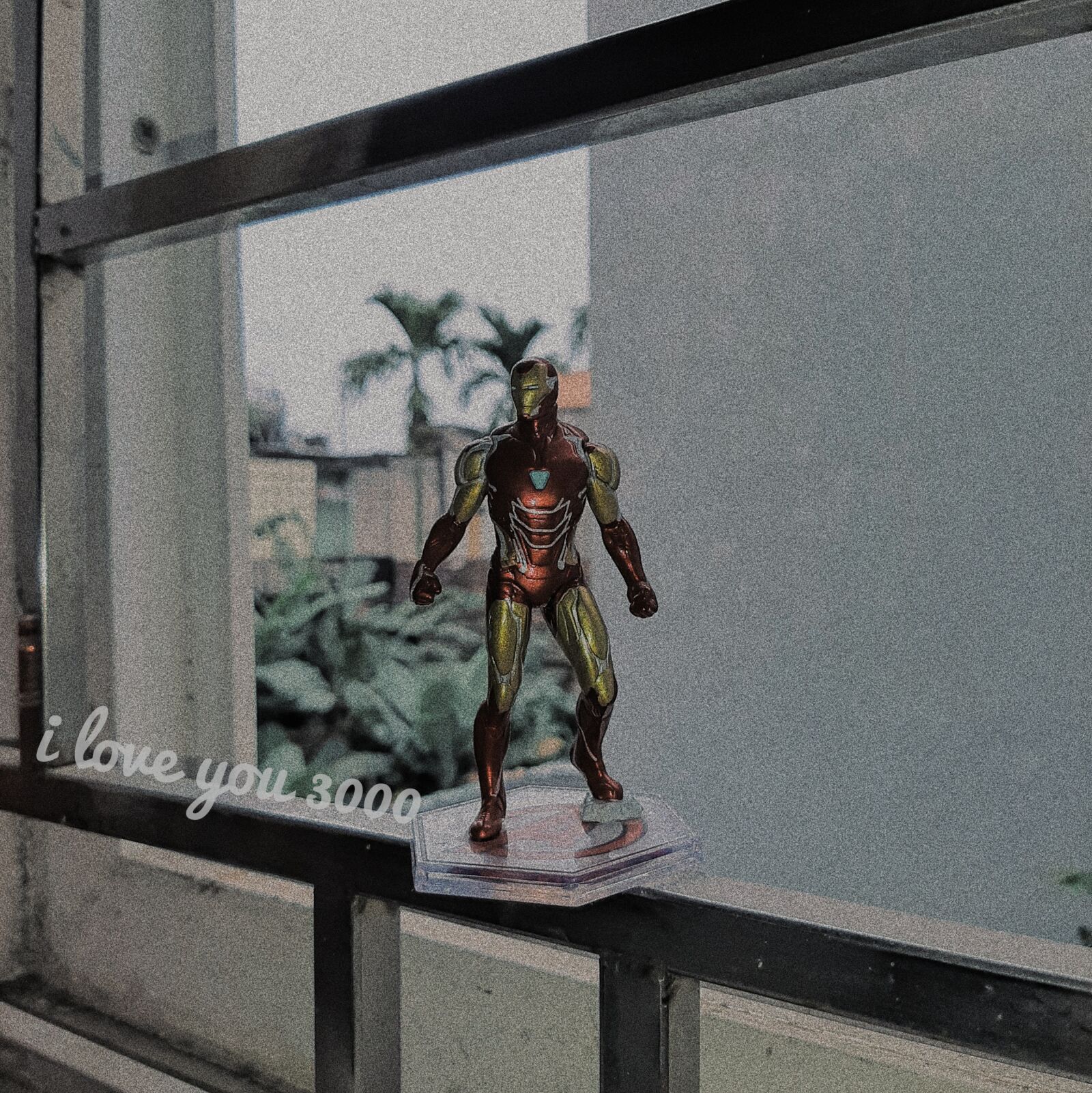 Samsung Galaxy A50 sample photo. Iron, man, toy photography