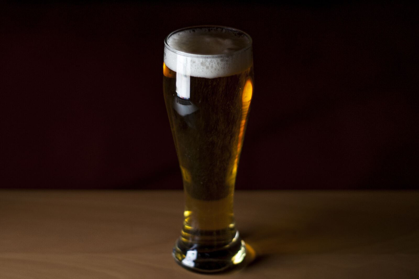 KONICA MINOLTA DYNAX 7D sample photo. Beer photography