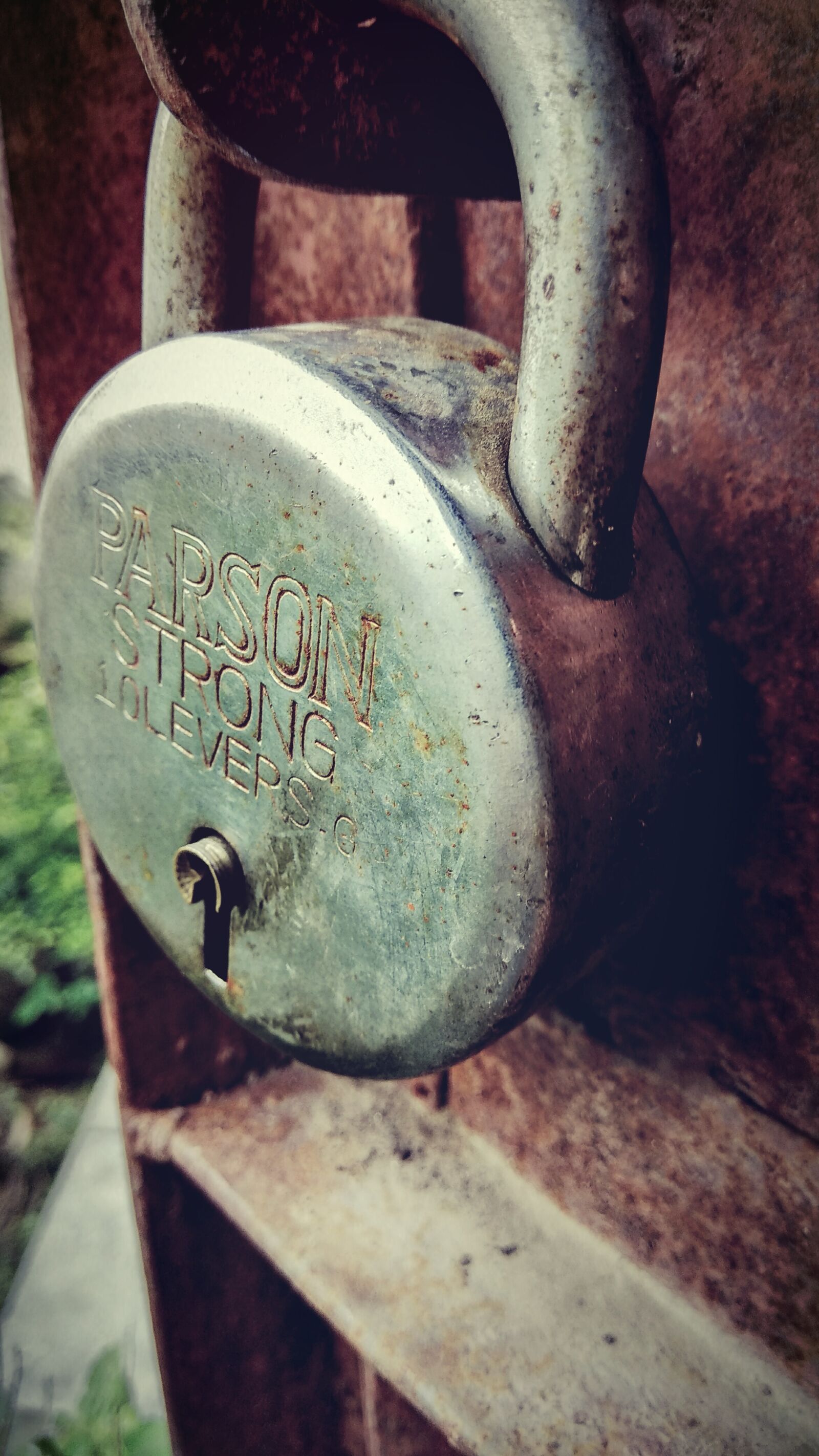 Xiaomi Redmi Note 4 sample photo. Lock photography