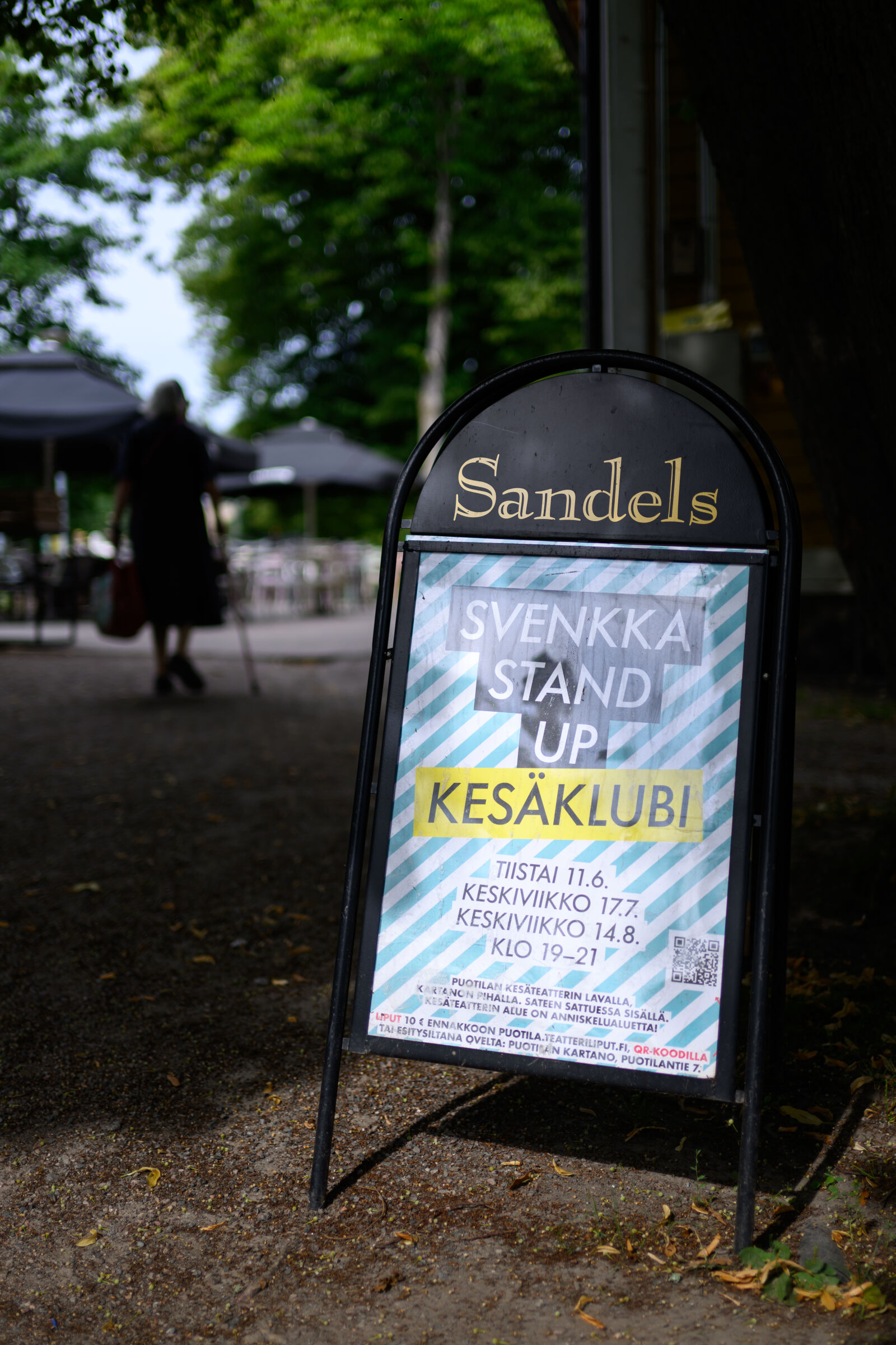 Nikon Nikkor Z 35mm F1.4 sample photo. Summer club stand photography