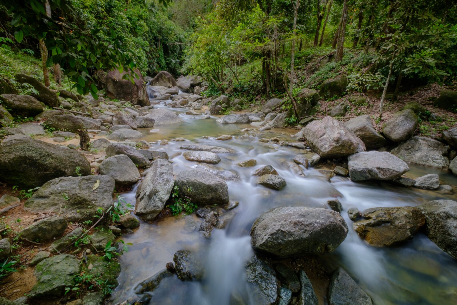 Fujifilm X-T2 + Fujifilm XF 10-24mm F4 R OIS sample photo. Waterfall, view, dusk photography