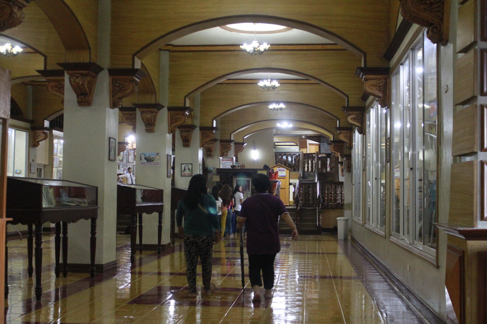 Canon EOS 1100D (EOS Rebel T3 / EOS Kiss X50) sample photo. Cebu, hallway, interior, mama photography