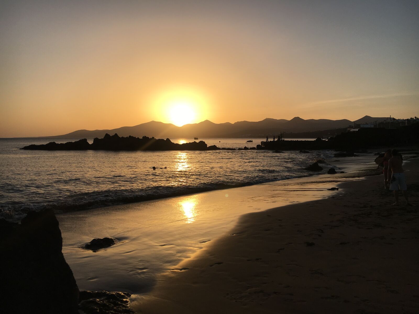 Apple iPhone 6s sample photo. Sunset, lanzarote, beach photography