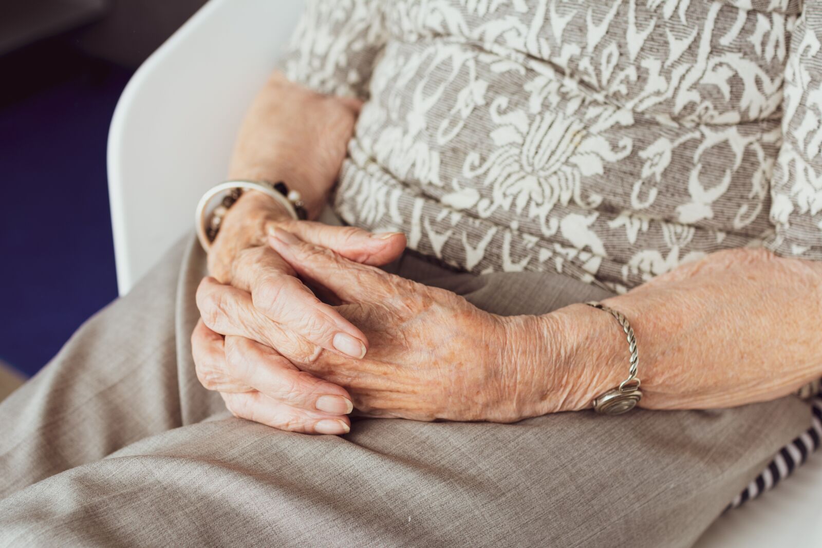Nikon D5200 sample photo. Hands, old, old age photography