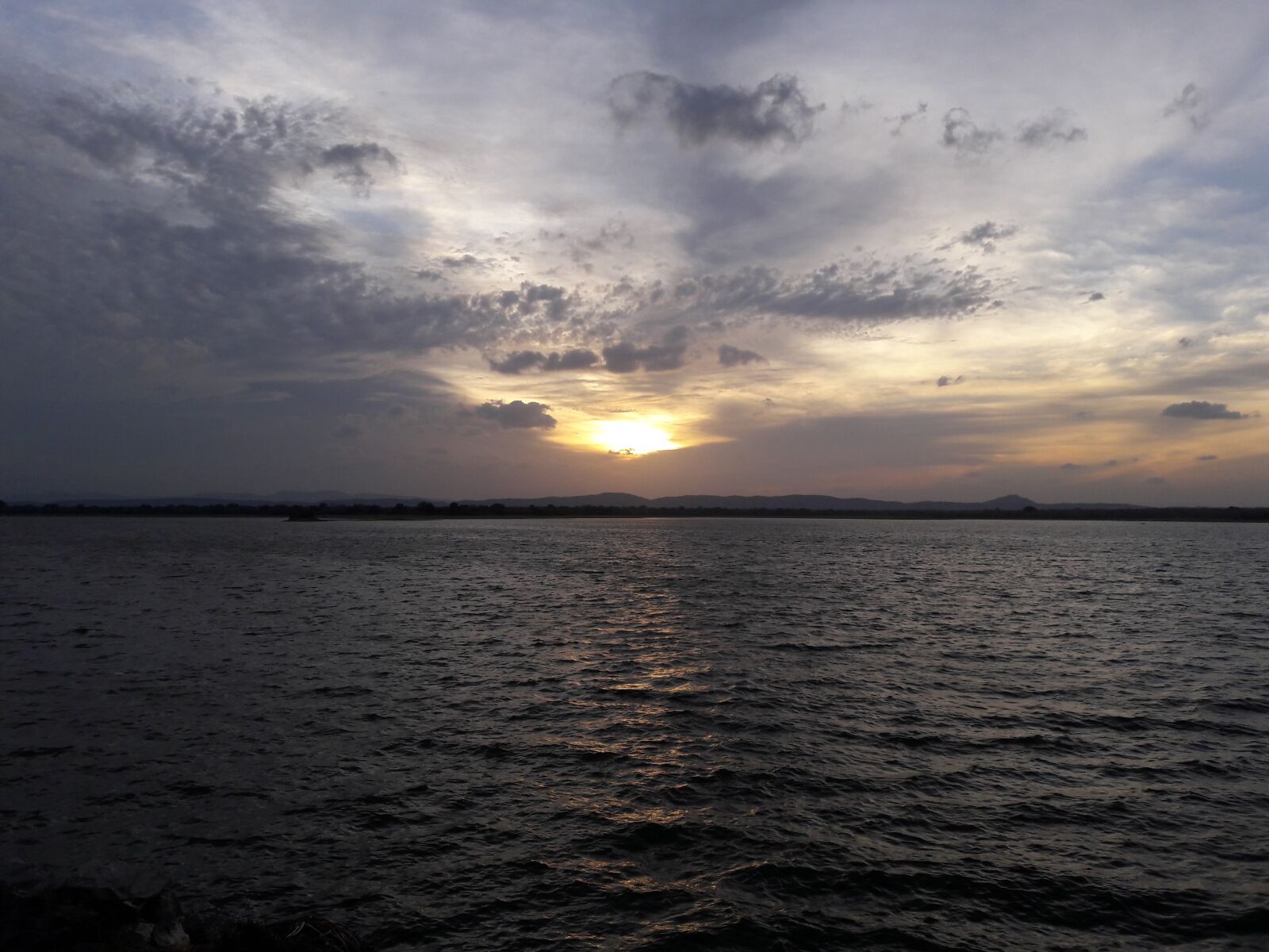 Samsung Galaxy J7 sample photo. Sunset, tank, srilanka photography