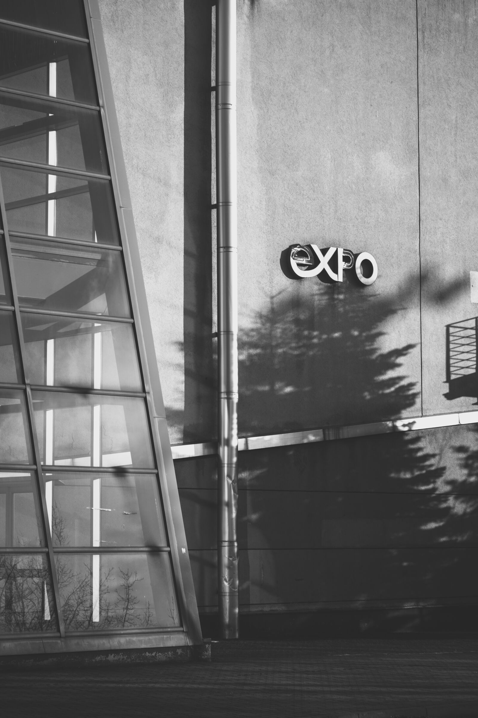 Sigma 85mm F1.4 EX DG HSM sample photo. Expo photography