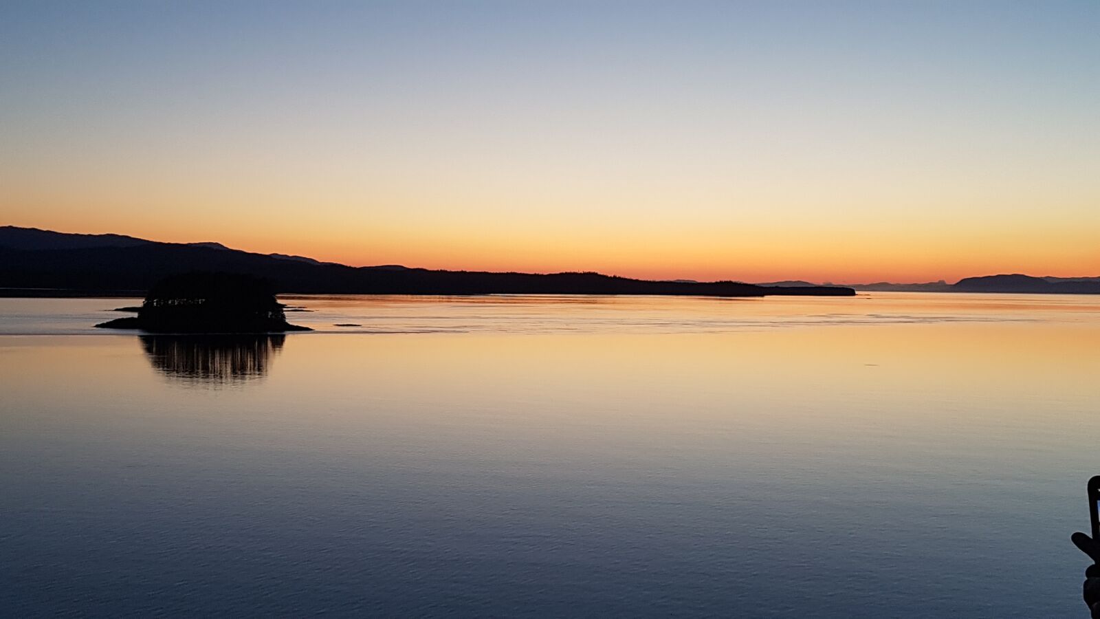 Samsung Galaxy S7 Edge sample photo. Alaskan sunset, cruise, sea photography