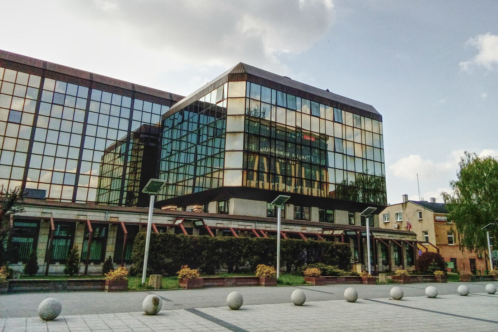 HUAWEI CUN-L21 sample photo. The city of kielce photography