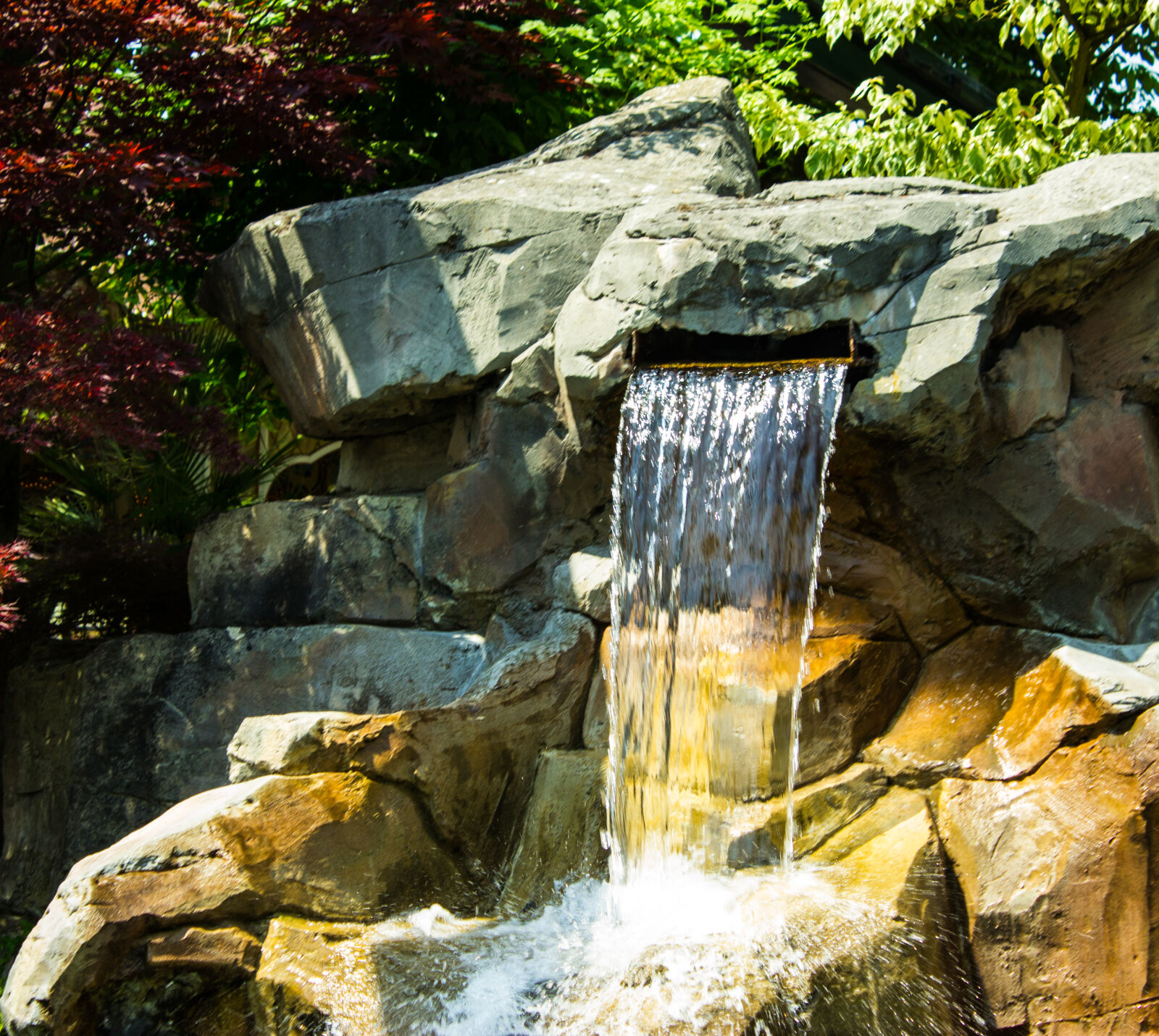 Canon EOS 600D (Rebel EOS T3i / EOS Kiss X5) sample photo. Formation, nature, rocks, splash photography
