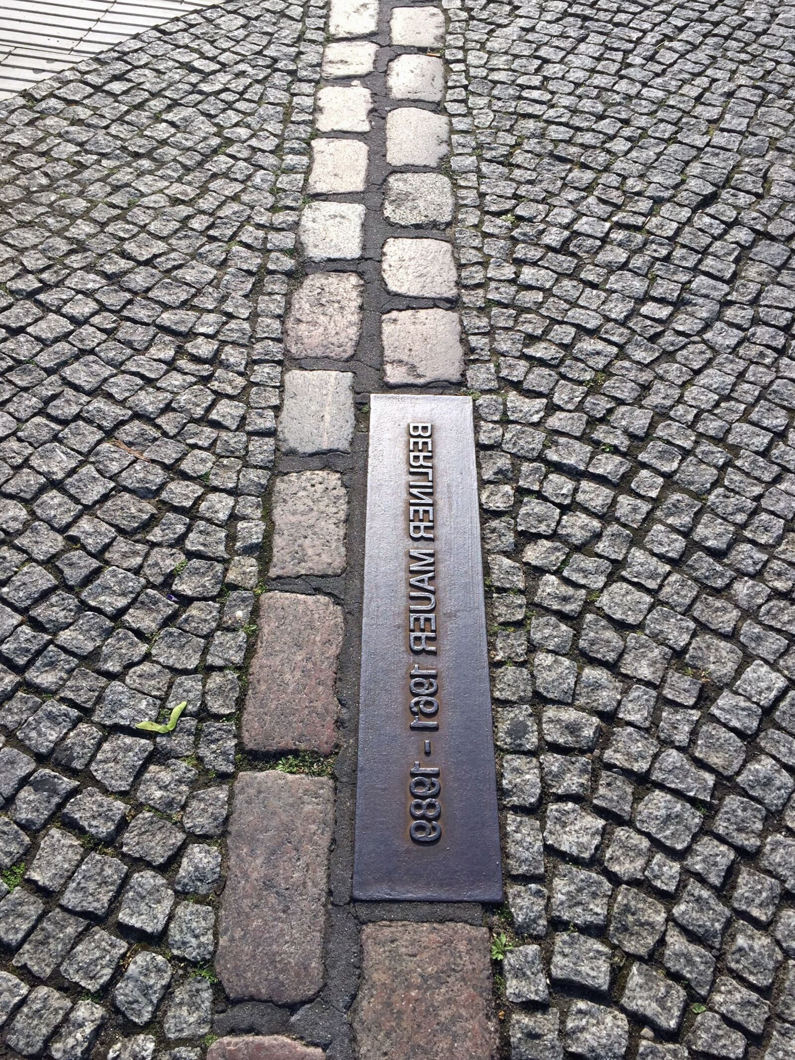 Apple iPhone 6 sample photo. Bricks, cobble, road, tiles photography