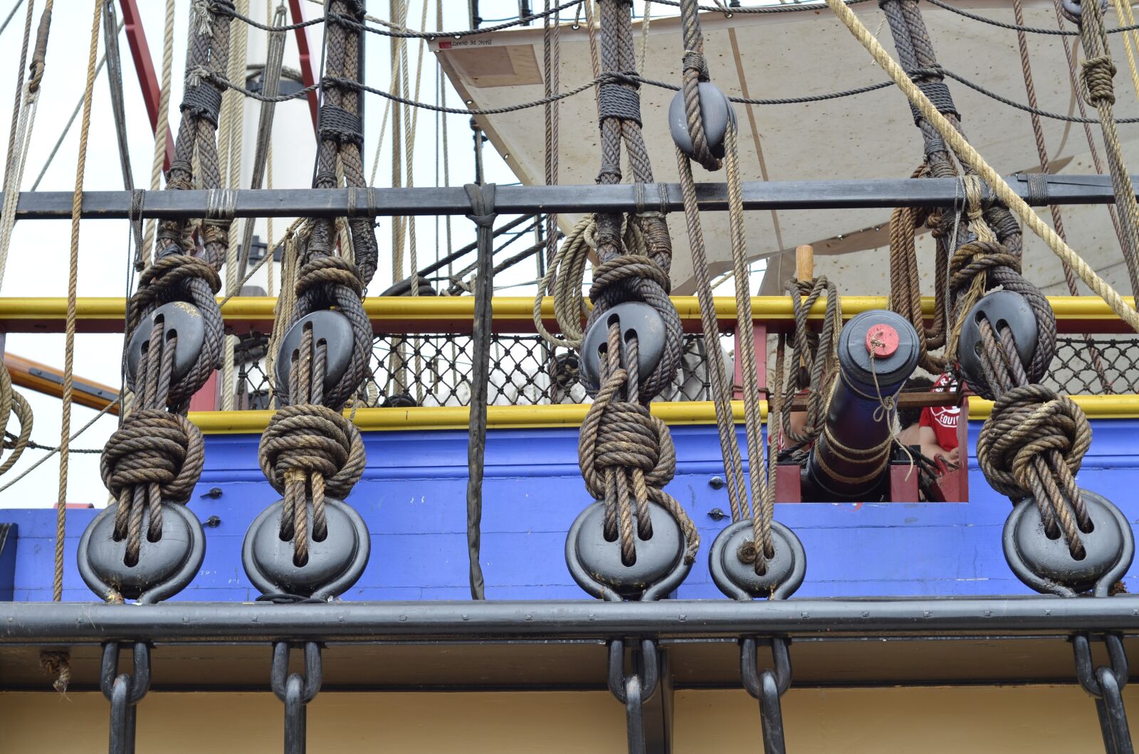 Nikon D5100 sample photo. Hermione, sailing ship, cannon photography
