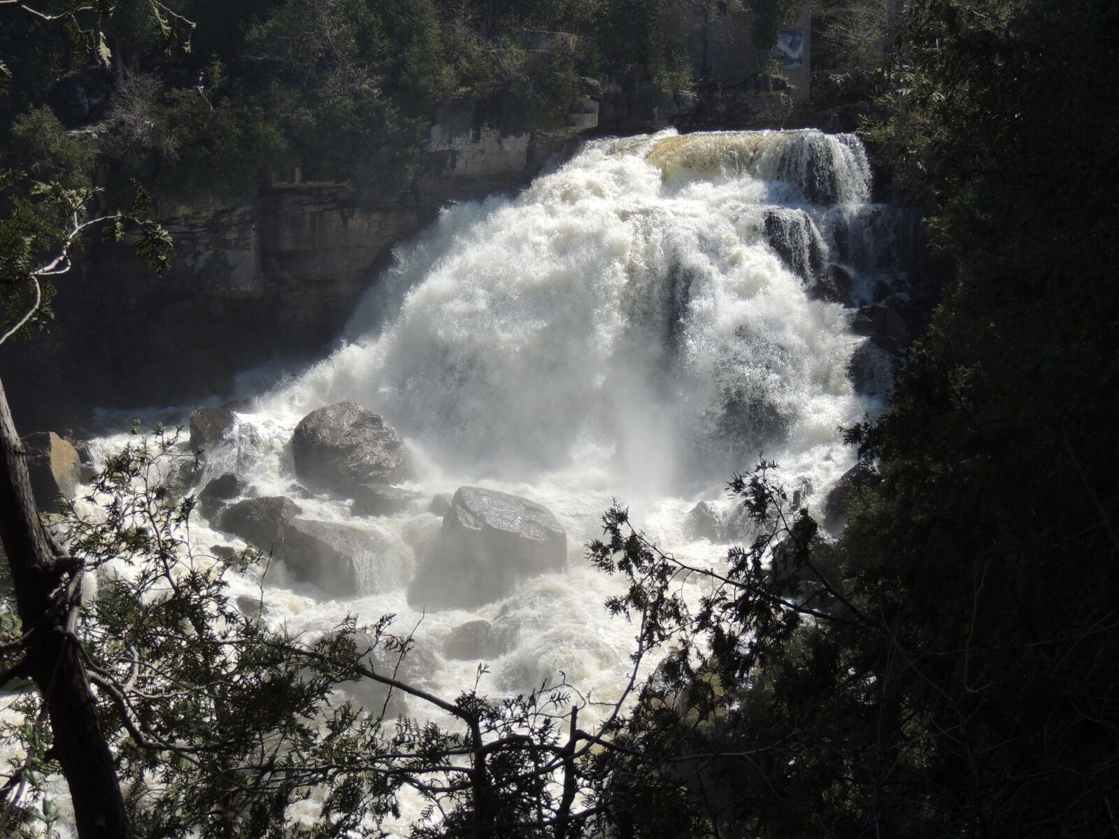 Nikon Coolpix P510 sample photo. Waterfall, falls, nature photography