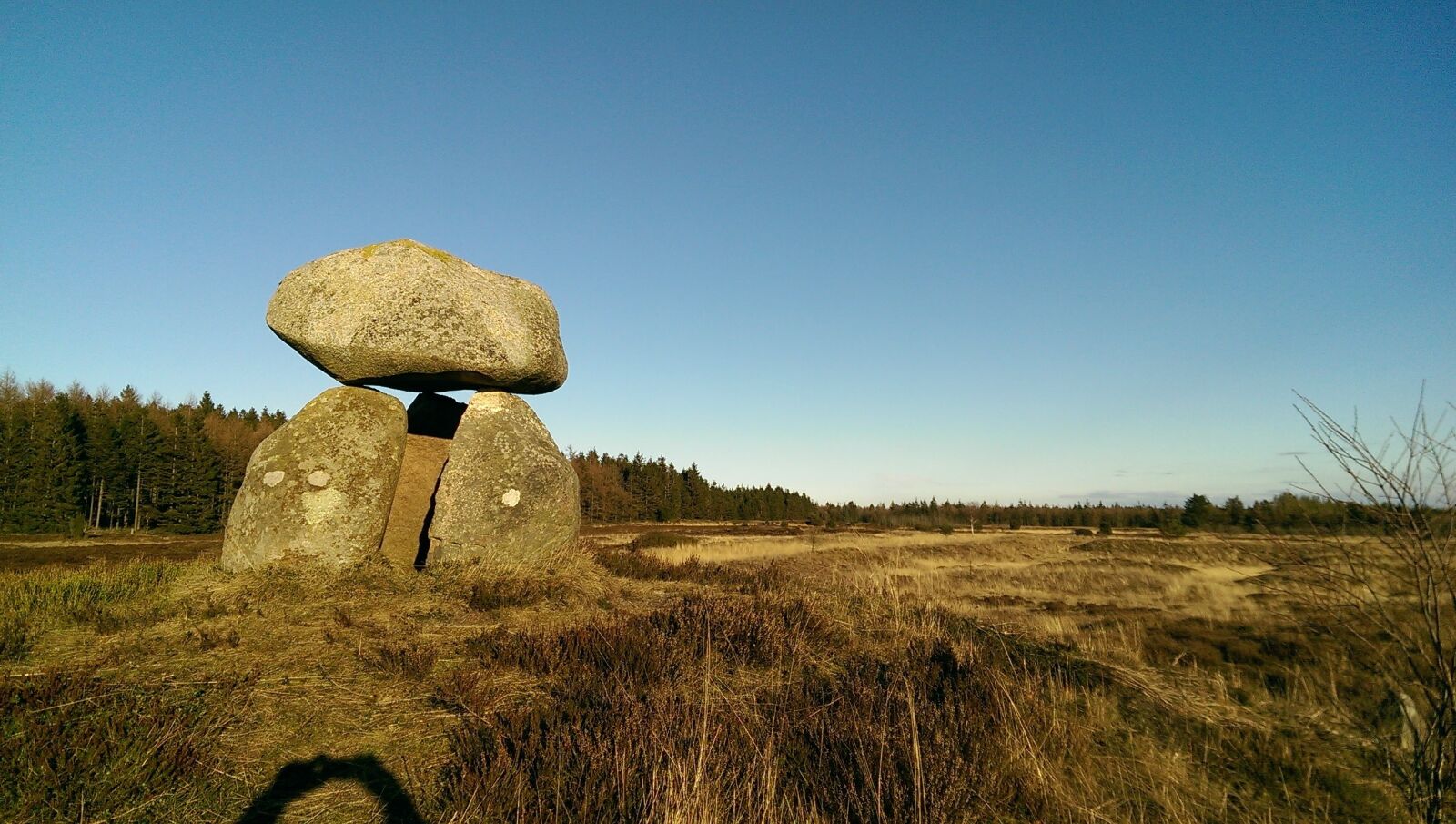 HTC ONE sample photo. Harrild heath, memorial, stone photography