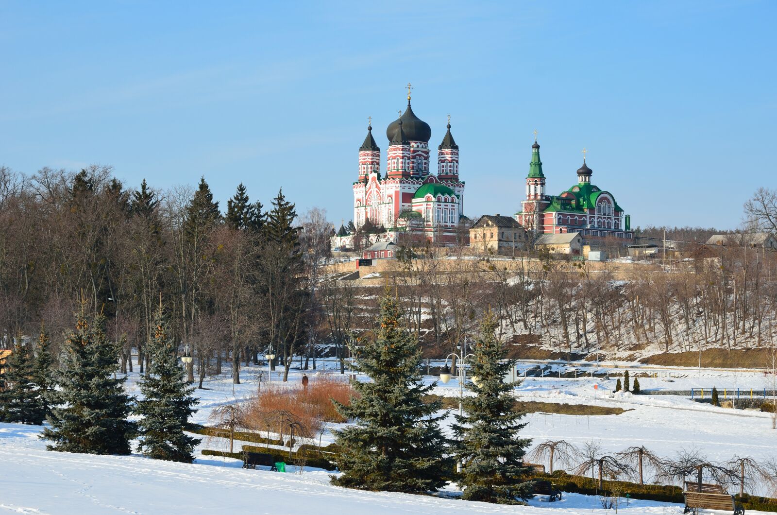 Nikon D7000 sample photo. Monastery, park, snow photography