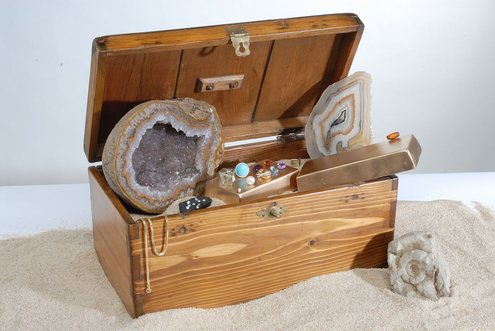 Nikon D200 sample photo. Treasure, pirates, minerals photography