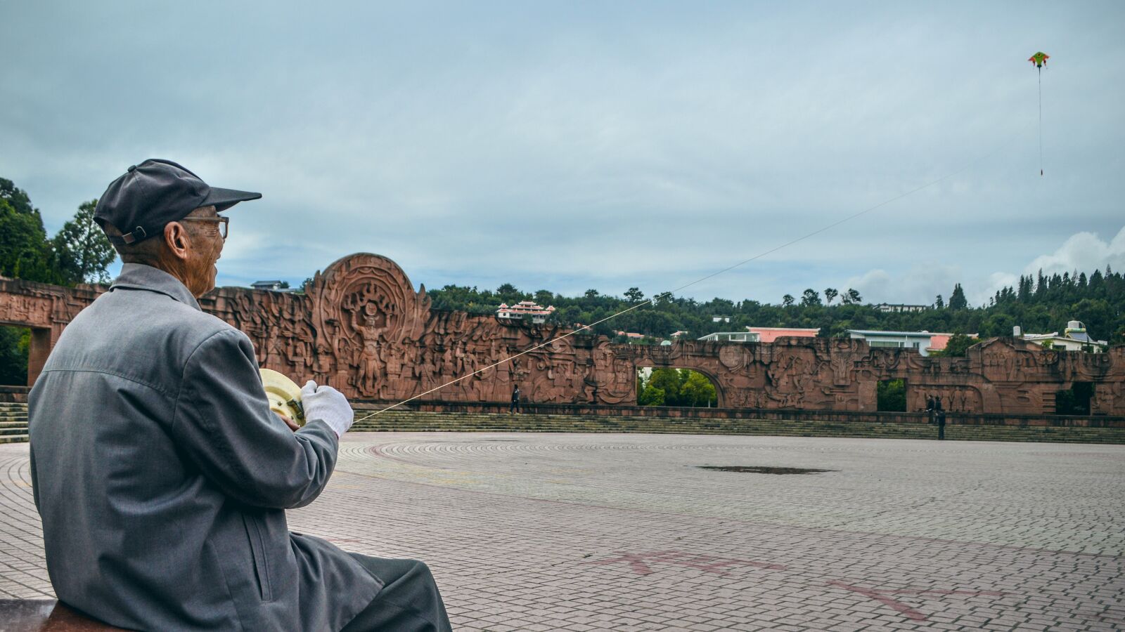 Nikon D3200 sample photo. The old man, square photography