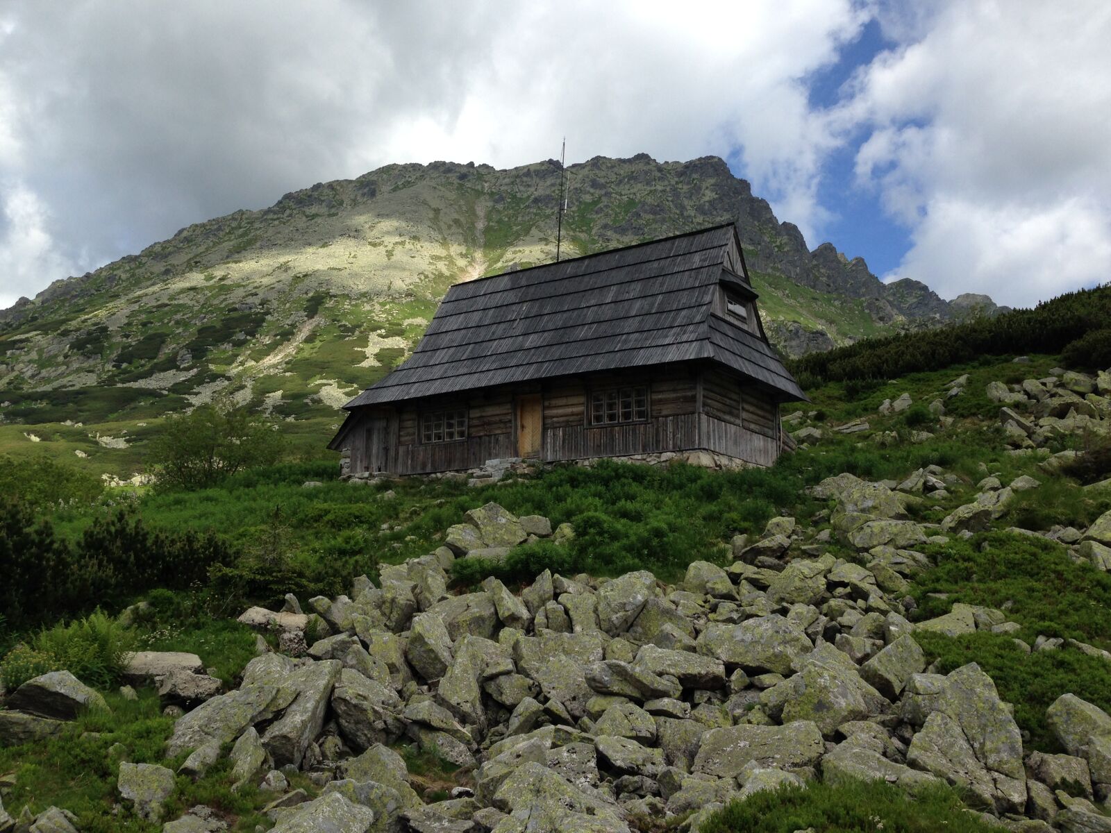 iPhone 5c back camera 4.12mm f/2.4 sample photo. Tatry, mountains, hut photography