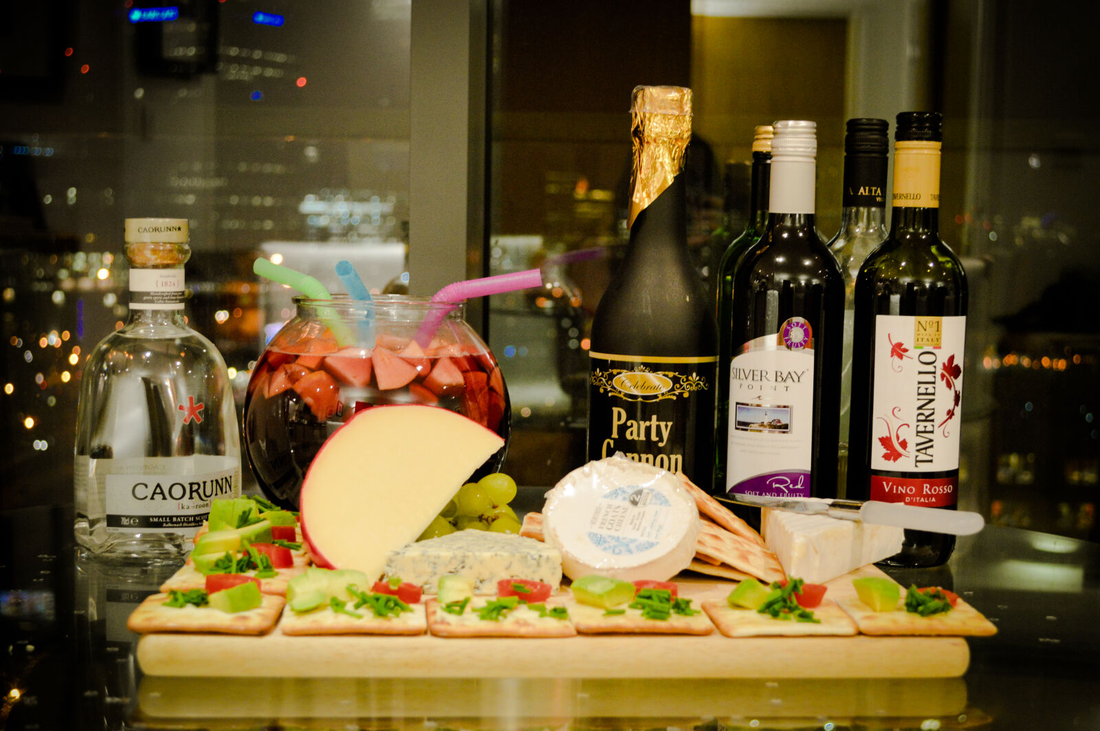 Nikon D3200 sample photo. Cheese, cheese, platter, crackers photography