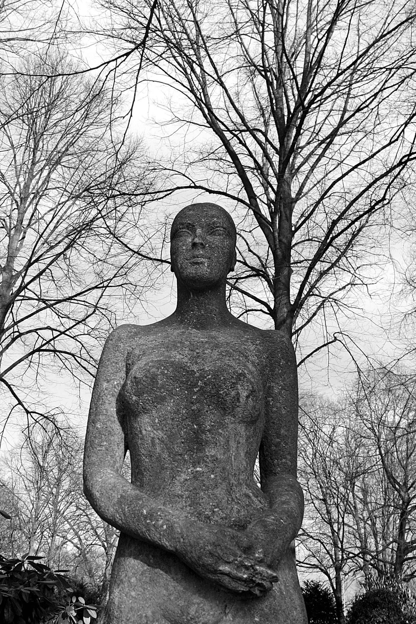 Canon EOS 1000D (EOS Digital Rebel XS / EOS Kiss F) sample photo. Sculpture, hammer park, walk photography