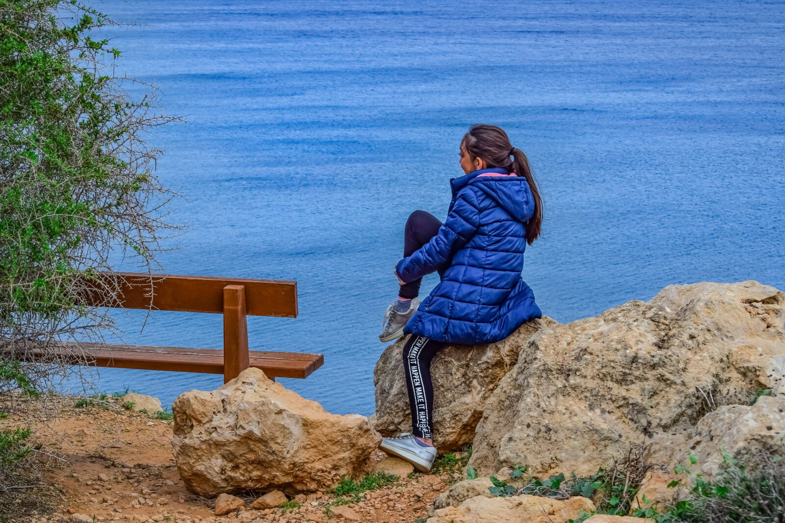 Nikon D3300 sample photo. Girl, bench, sea photography